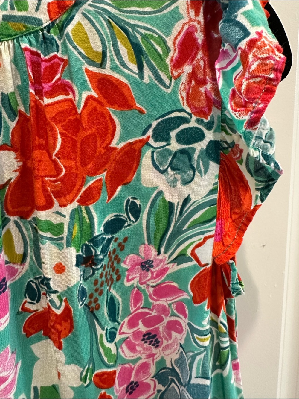 THML by Anthropologie Teal Floral Ruffle Mock-Neck Cap-Sleeve Blouse Size S - Picture 2 of 4